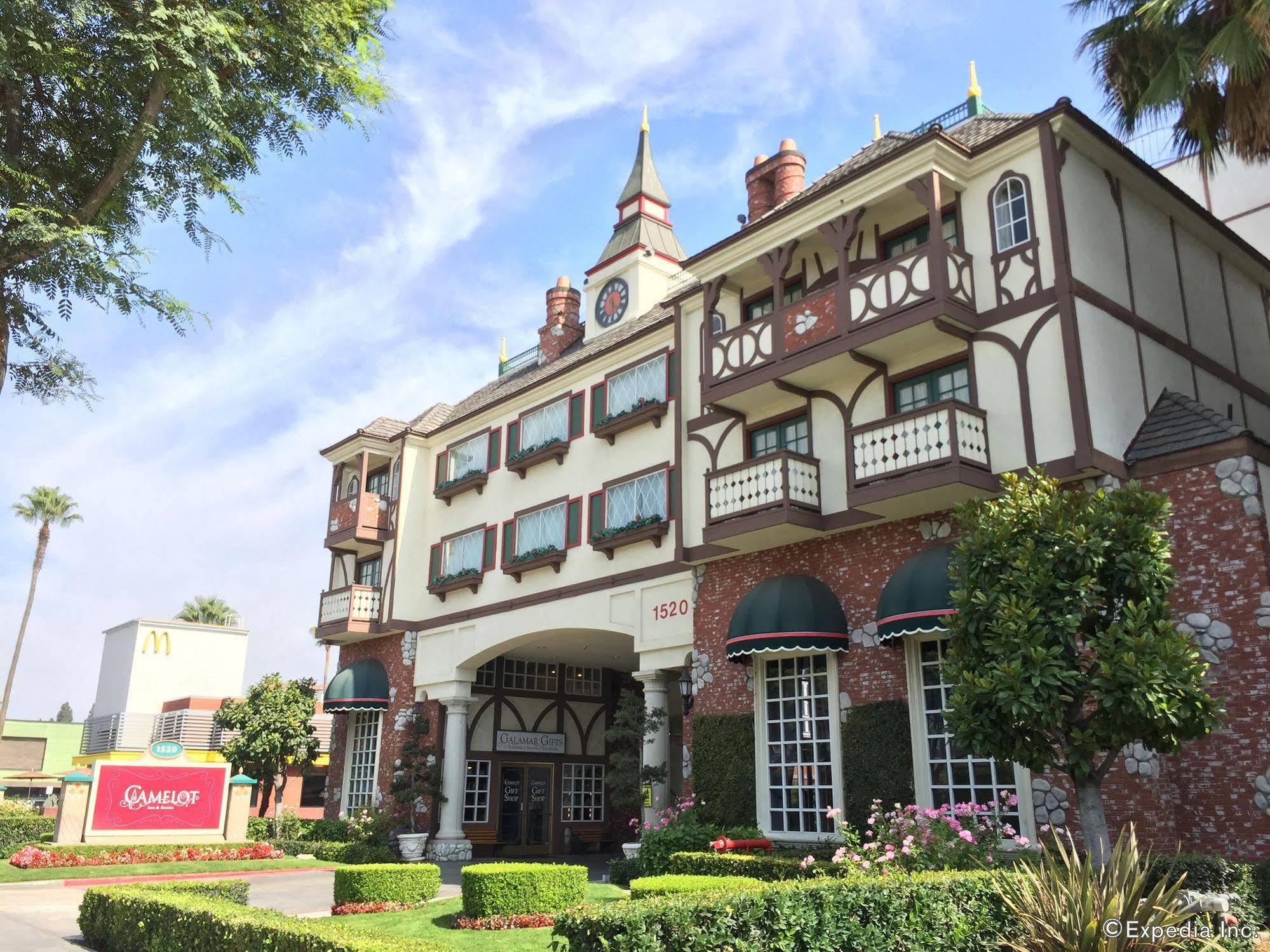 Anaheim Camelot Inn & Suites Exterior foto