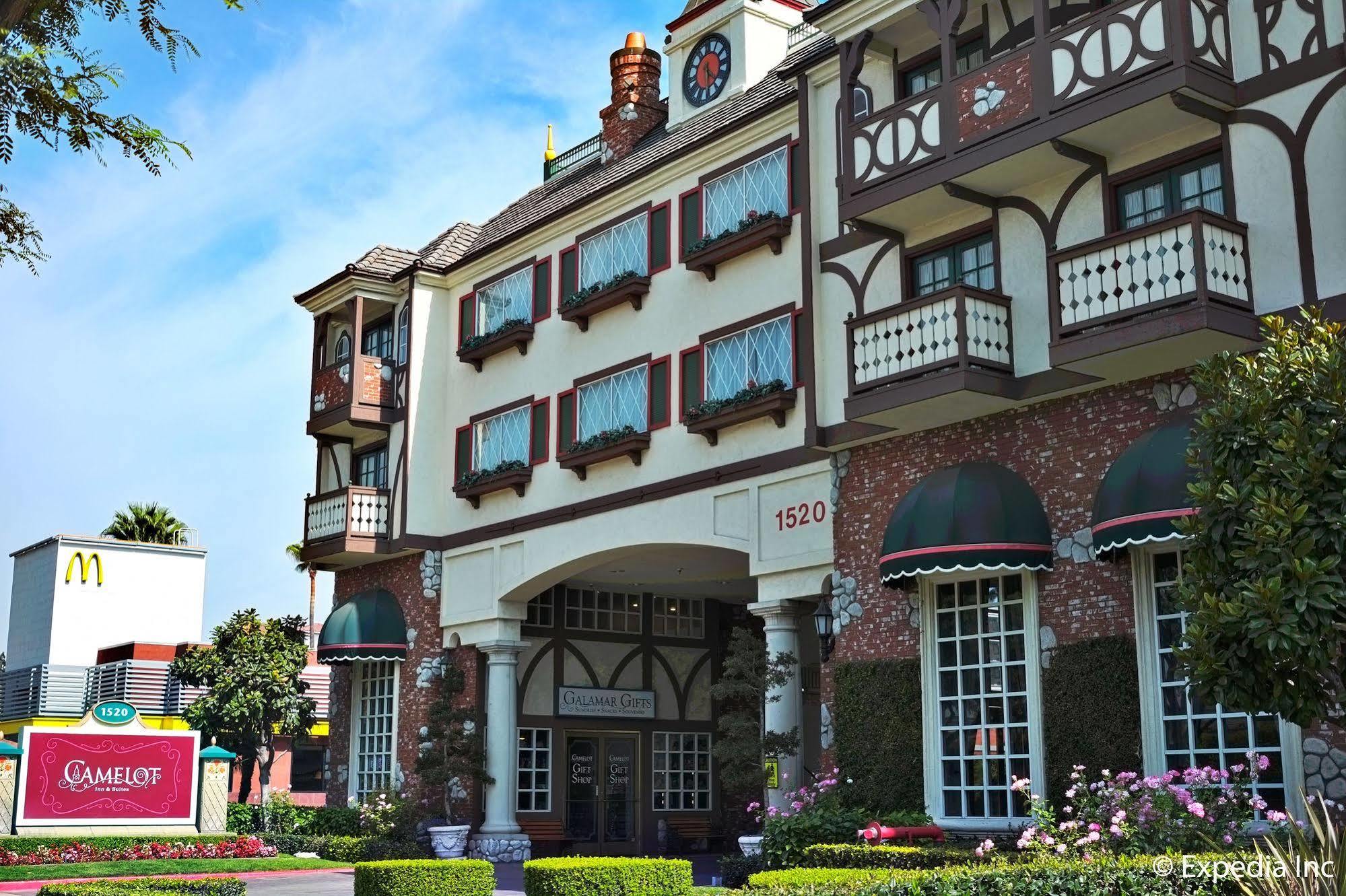Anaheim Camelot Inn & Suites Exterior foto
