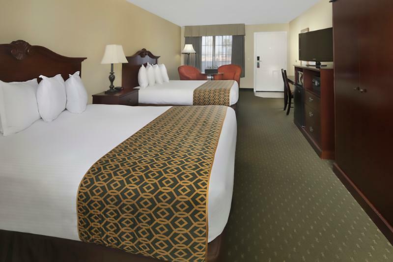 Anaheim Camelot Inn & Suites Exterior foto