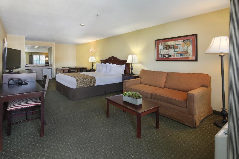 Anaheim Camelot Inn & Suites Exterior foto